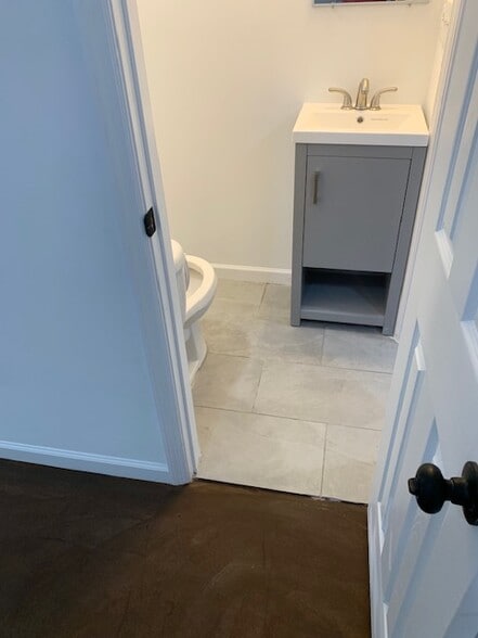 Building Photo - 1106 Marquis Rd