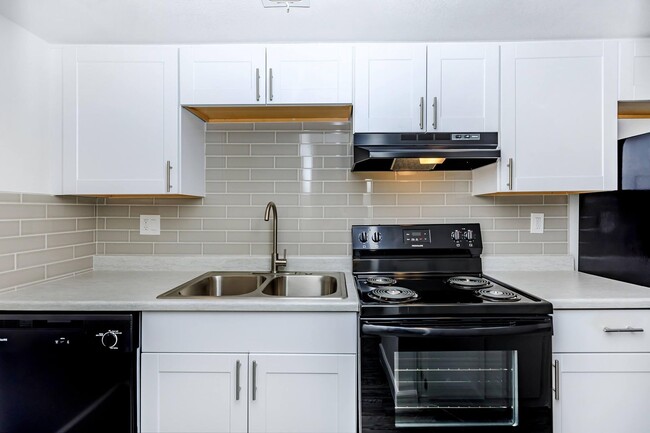 Interior Photo - Palisade Park Aparments