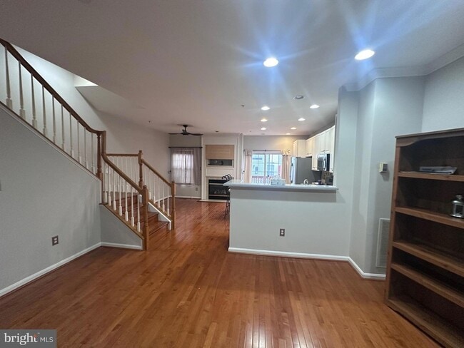 Building Photo - 6493 Powatan Knoll Ct