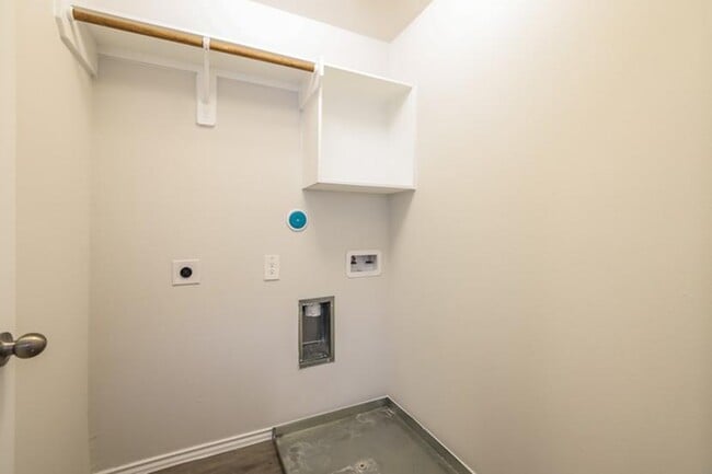 Building Photo - 2735 Bouvardia Wy