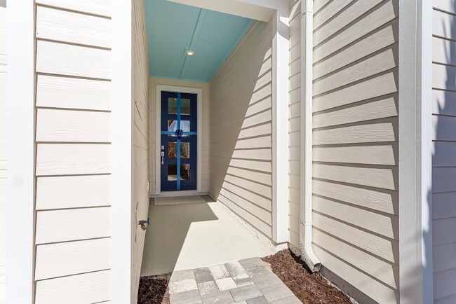 Building Photo - 14167 Pier Ln