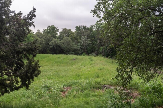 Building Photo - 11513 Juniper Ridge Dr