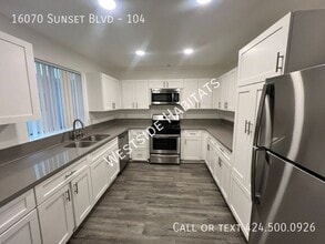 Building Photo - 16070 Sunset Blvd