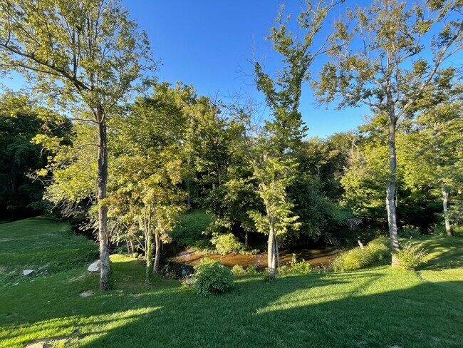 Building Photo - 4300 Steamboat Rd