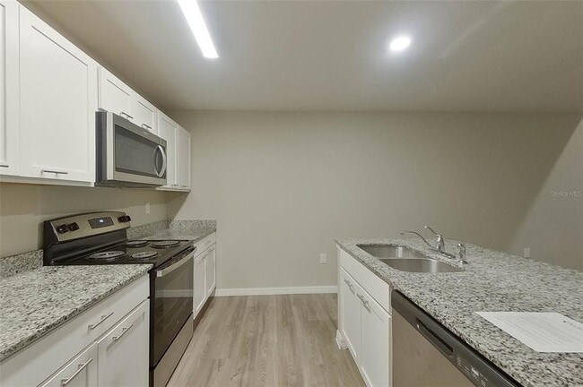Building Photo - 9131 Aegean Cir