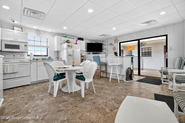 Building Photo - 383 N Atlantic Ave