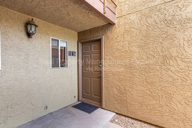 Building Photo - 5877 N Granite Reef Rd
