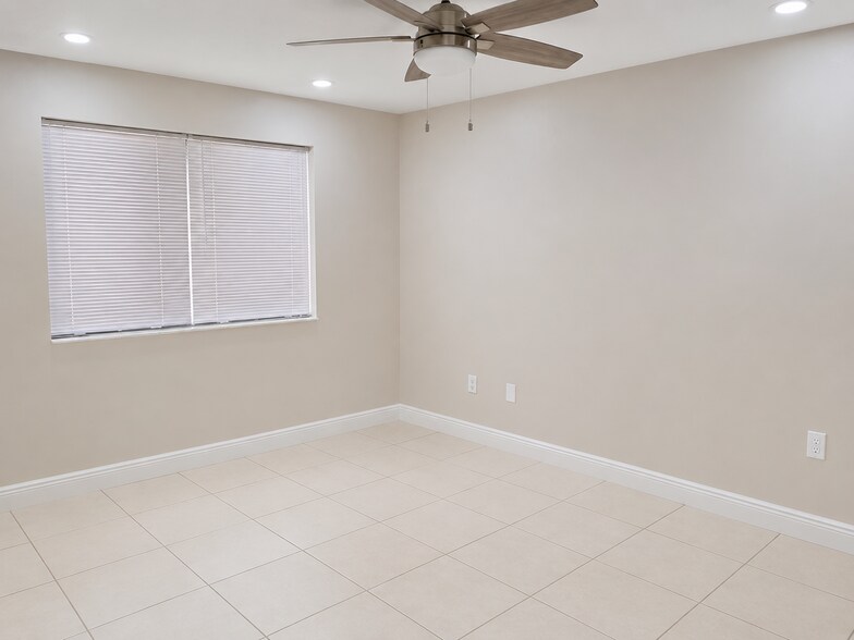 Building Photo - 4501 Fountains Dr