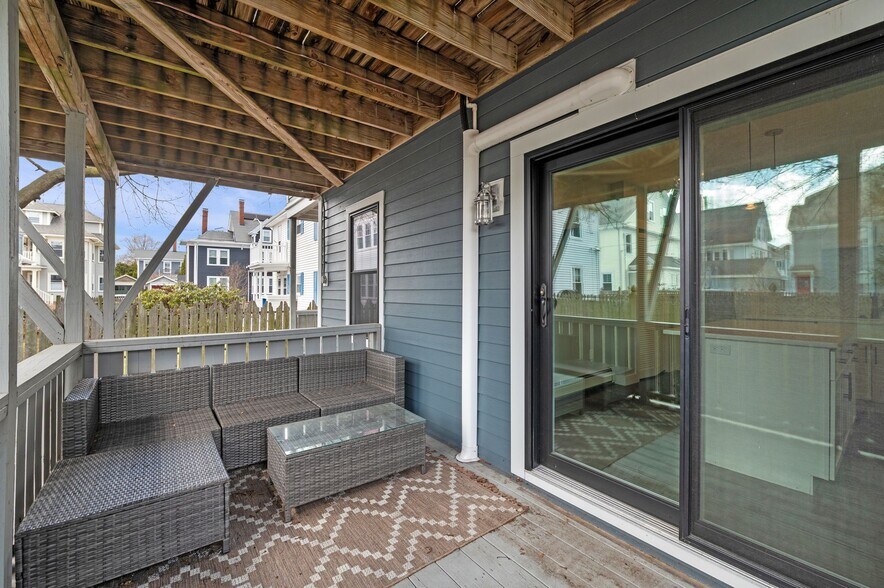 Building Photo - 41 Abbott St