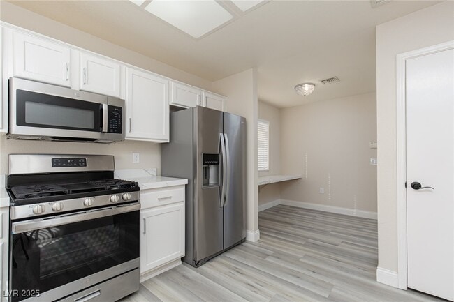Building Photo - 2432 Palmridge Dr