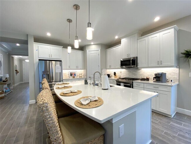 Building Photo - 4520 CRESTPOINT Wy