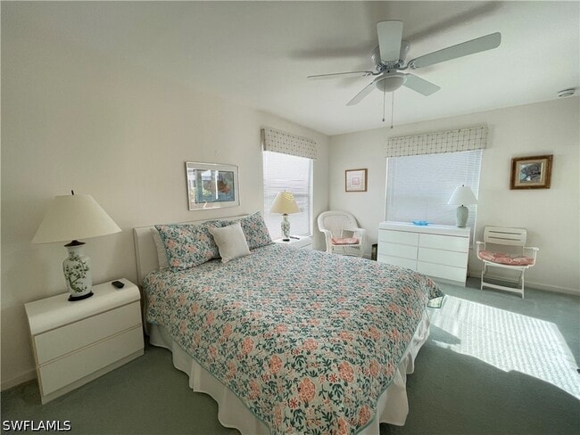 Building Photo - 254 6th Ave S