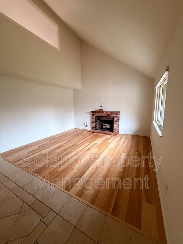 Building Photo - 950 Pembroke Way