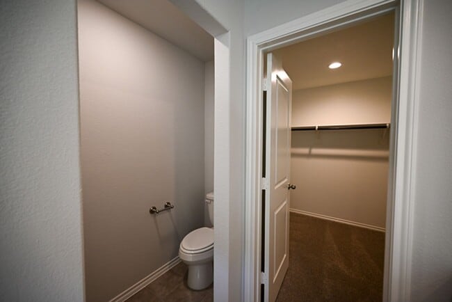 Building Photo - Beautiful Home in Springtown