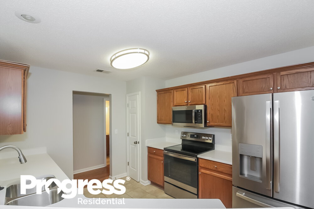 Building Photo - 1448 Carlton Ridge Dr