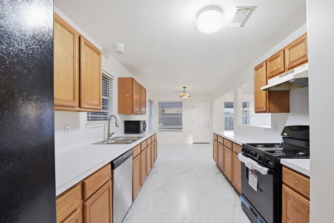 Building Photo - 3562 St William Ln