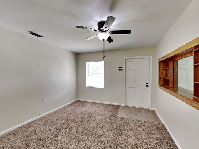 Building Photo - 408 Eastway Dr