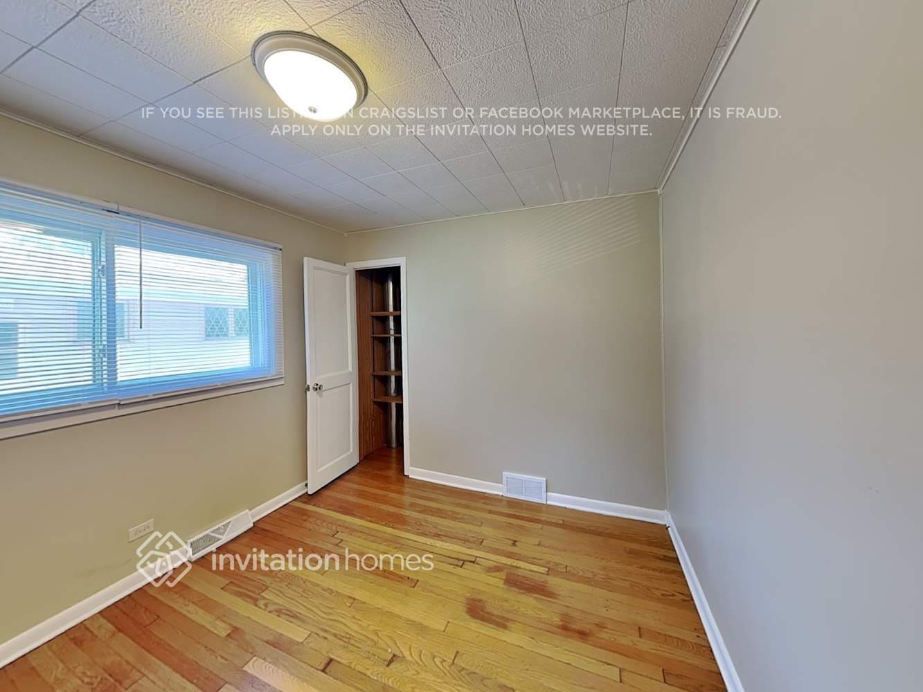 Building Photo - 307 Poplar Ave