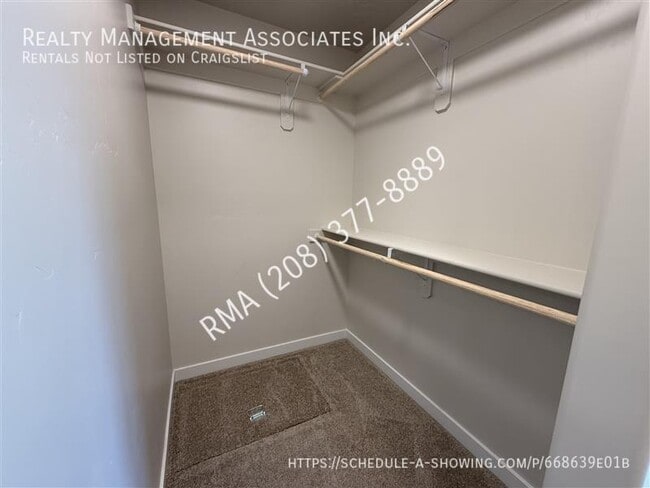 Building Photo - 3799 N Marionberry Ave