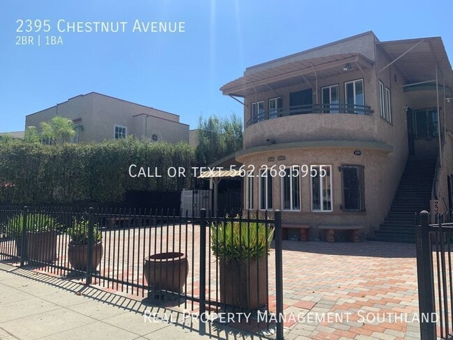 Building Photo - 2395 Chestnut Ave