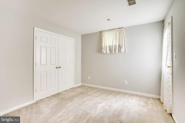 Building Photo - 26161 Rachel Hill Dr
