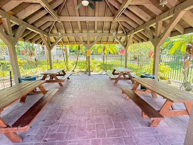 Building Photo - 208 Afton Square