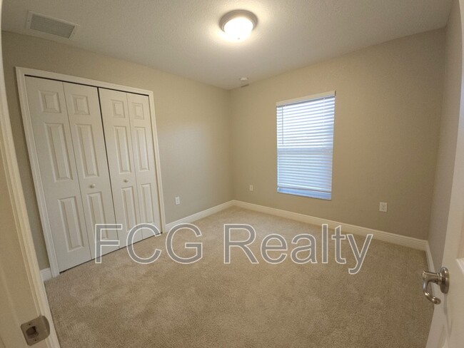 Building Photo - 106 Marion Oaks Pass