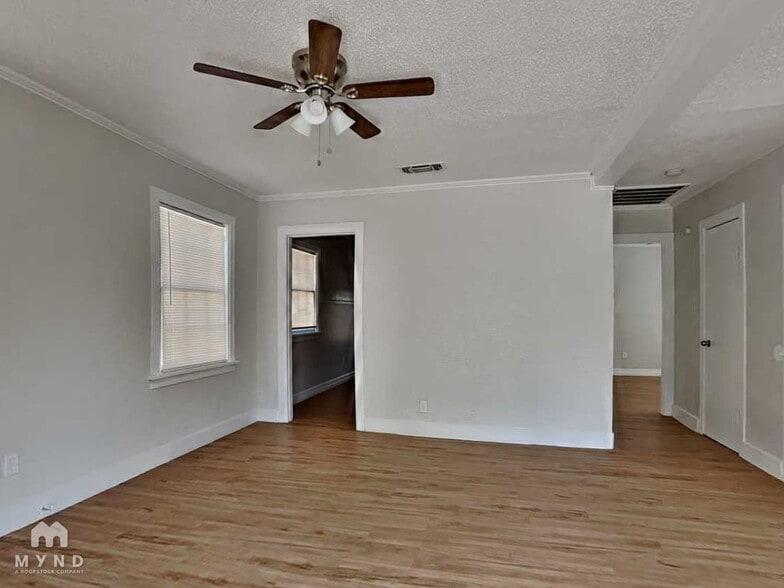 Building Photo - 2216 28th St