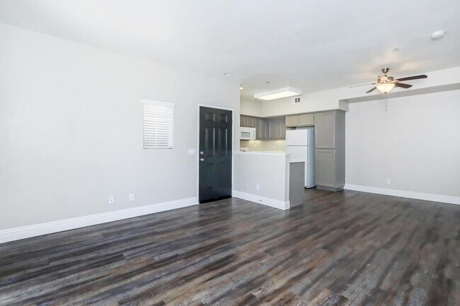 Building Photo - Riverton of the High Desert