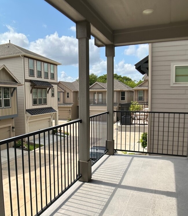 Building Photo - 3116 Yukon Trace Dr