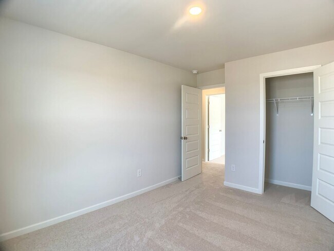 Building Photo - 821 Moray Ln