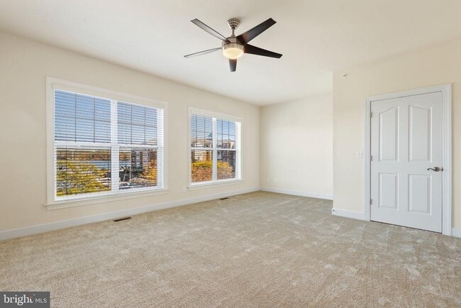 Building Photo - 562 Marina Landing Ln