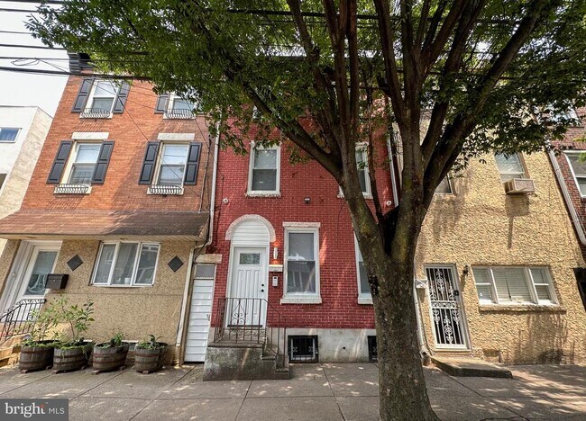 Building Photo - 1341 N 2nd St