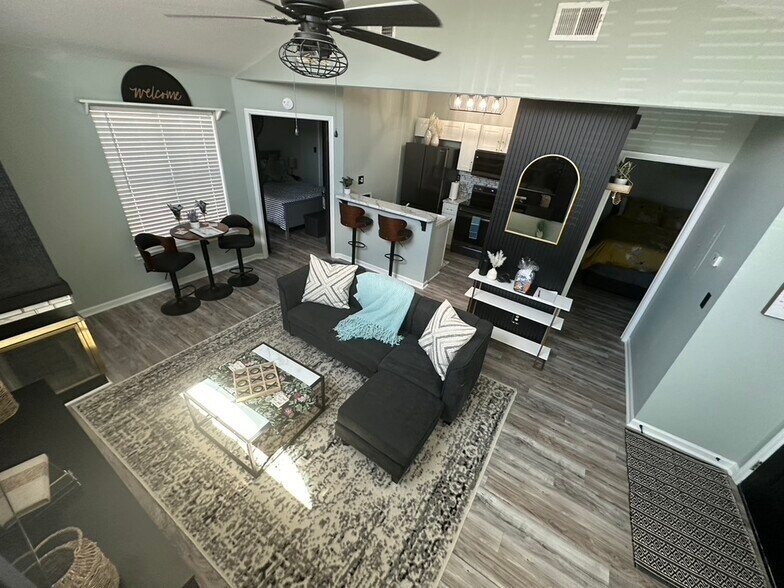 Building Photo - 172 Waters Edge Ln