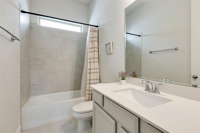 Building Photo - 5605 Acoma Ln