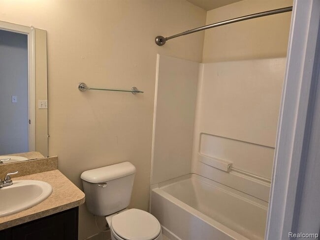 Building Photo - 27341 Hidden Oaks Dr