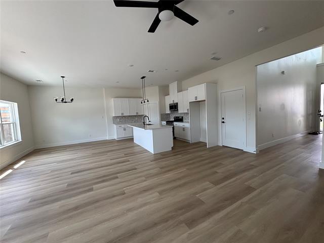 Building Photo - 4444 Fatima Dr
