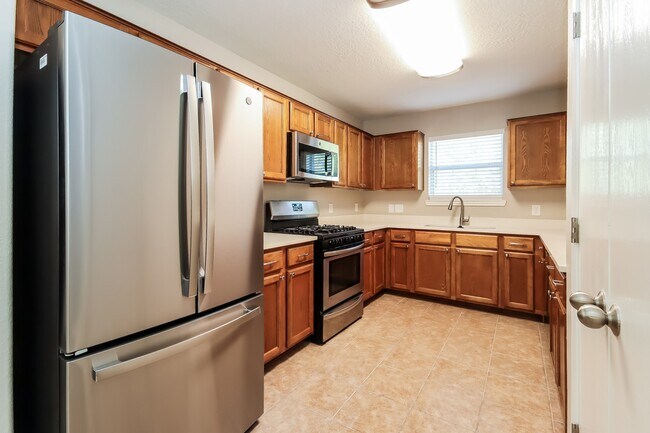 Building Photo - 10005 Sterling Pl Dr