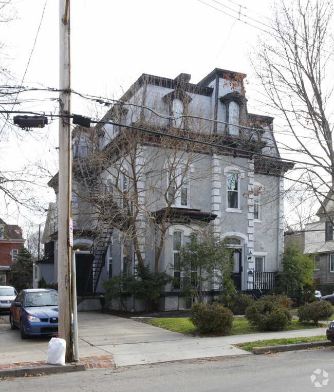 Building Photo - 423 S. Highland Avenue