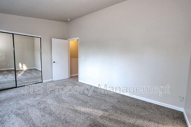 Building Photo - 5820 Alorn Ln