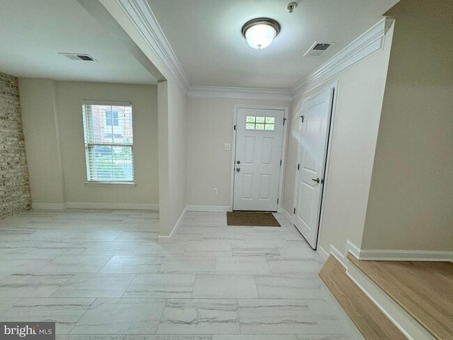 Building Photo - 9160 Landon House Ln