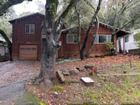 Building Photo - Sonoma 4 Bedrooms, 2 Baths Lovely Backyard