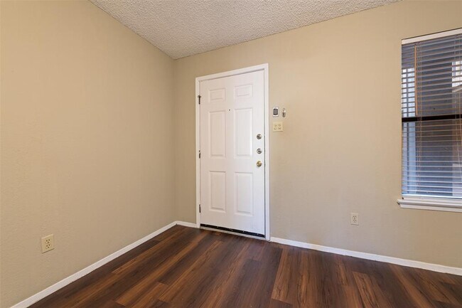 Building Photo - 3506 Speedway