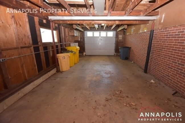 Building Photo - 804 Pin Oak Rd