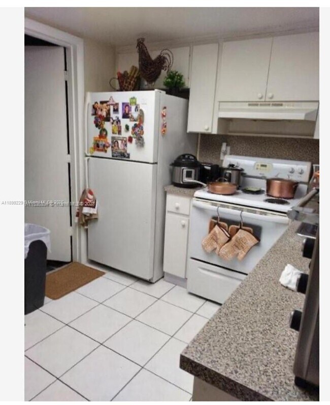 Building Photo - 13941 Lake Placid Ct