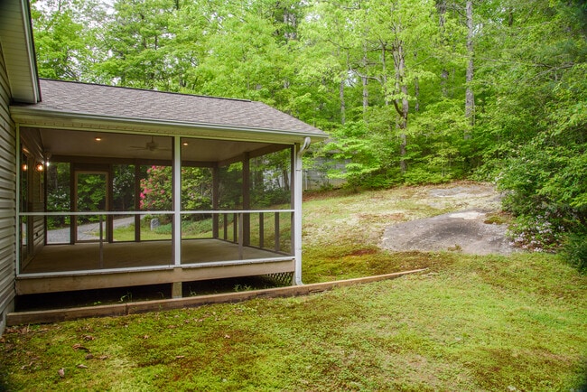 Building Photo - 34 Sugar Creek Dr