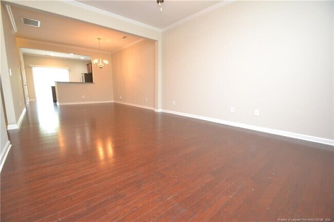 Building Photo - 327 Dove Cottage Ln