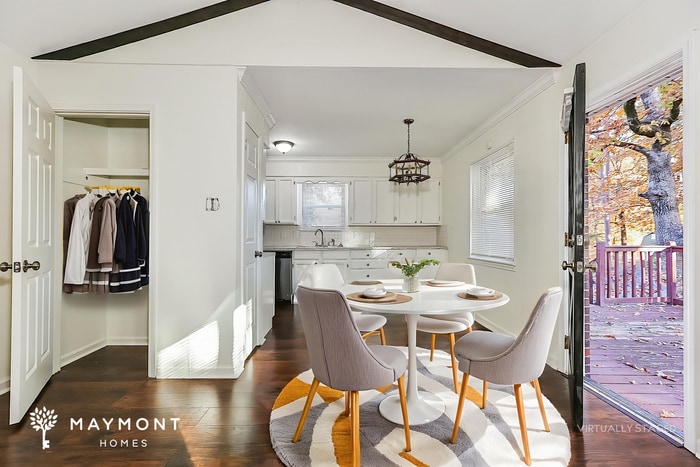 Building Photo - 1401 Jennifer Dr