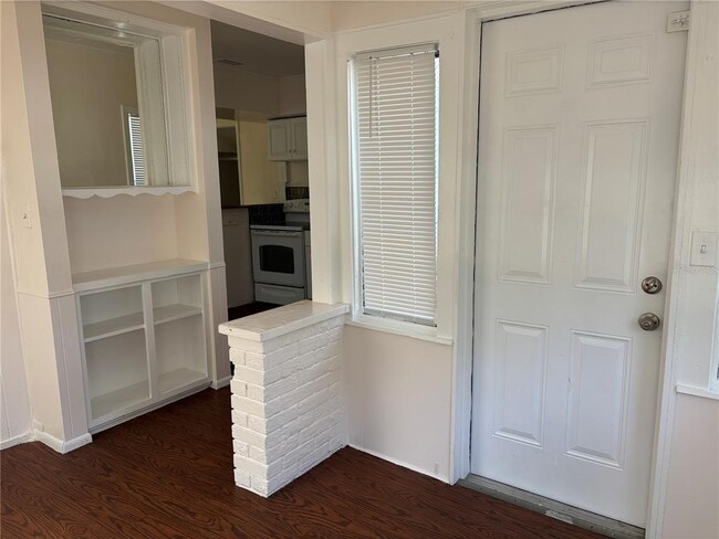 Building Photo - 2162 46th Ave N