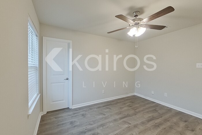 Building Photo - 416 Mango Dr